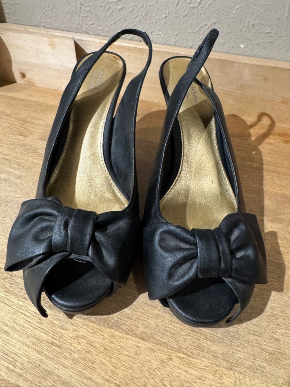 Classic Black Bow Slingback Heels